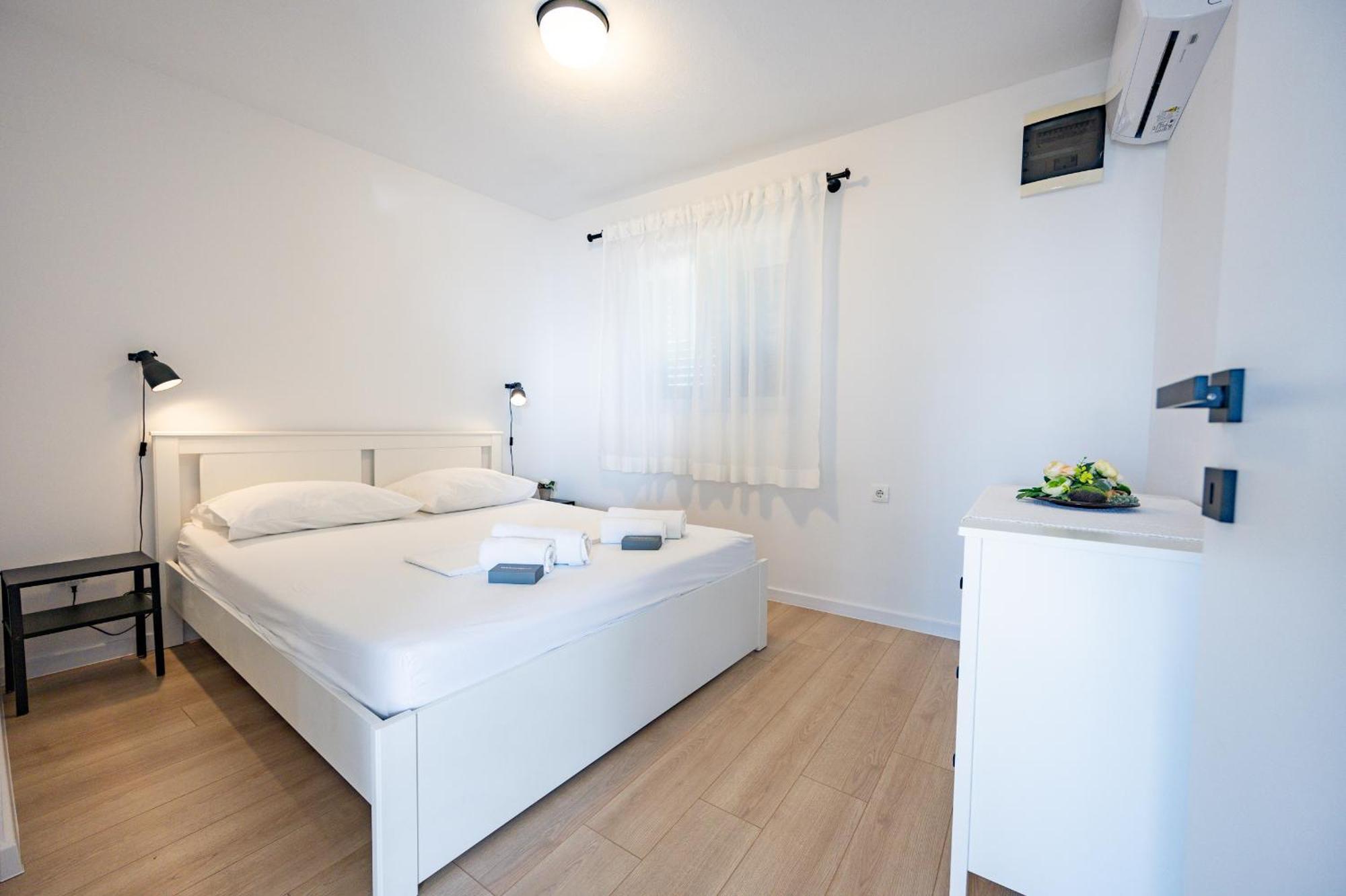 Apartments Krzanic Podgora Εξωτερικό φωτογραφία